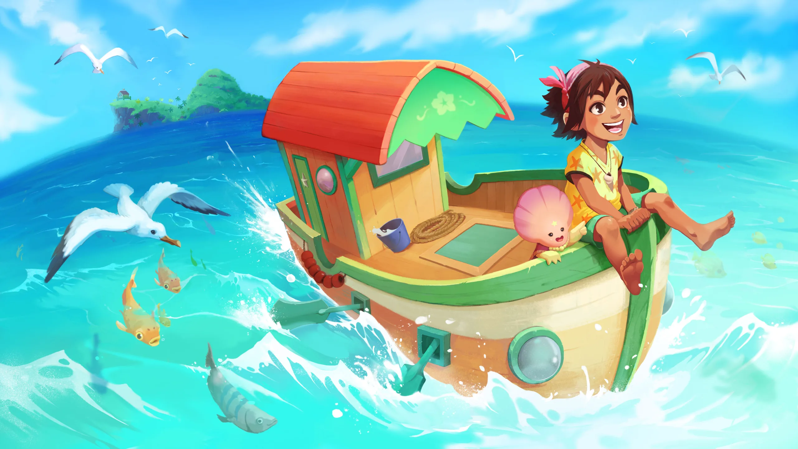 Figur aus „Summer in Mara“, die auf dem Bug eines kleinen Holzbootes mit rotem Dach sitzt, das auf dem blauen Meer schwimmt, umgeben von Fischen und Möwen.