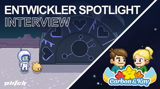 Zweiteiliger Banner mit dem Text 'Entwickler Spotlight Interview'. Links ein Astronaut und ein gelbes Wesen in einer pixeligen Landschaft. Rechts zwei animierte Figuren mit dem Schriftzug 'Carbon & Kay' und einem Sternsymbol.