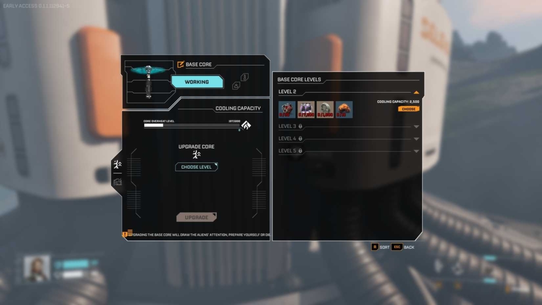 Benutzeroberfläche eines Spiels mit Anzeige des Basis-Kerns, der Kühlkapazität und Upgrade-Optionen vor unscharfem Hintergrund einer Stadtlandschaft.